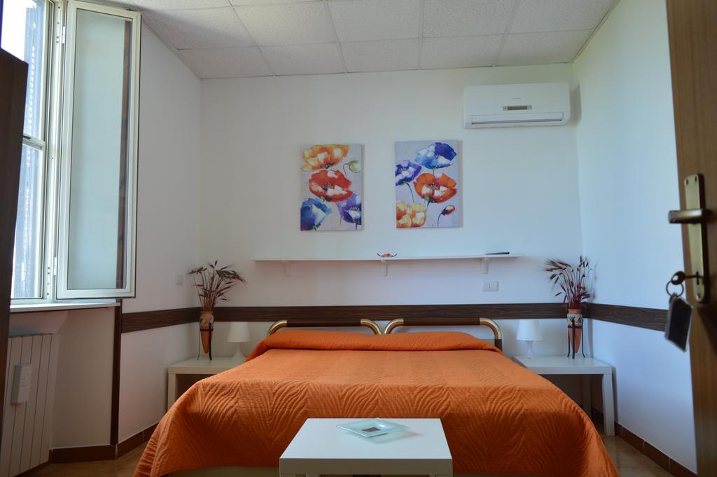 Albergo Ollolai Civitavecchia Extérieur photo