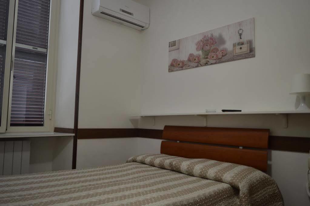 Albergo Ollolai Civitavecchia Extérieur photo