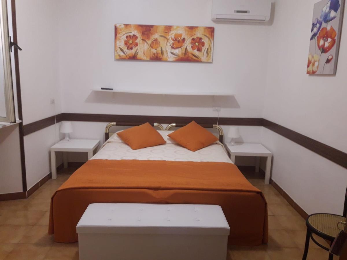 Albergo Ollolai Civitavecchia Extérieur photo