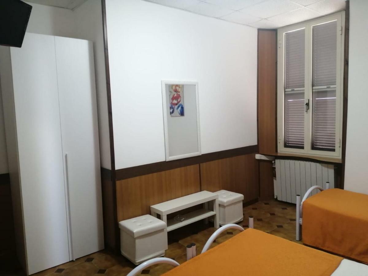 Albergo Ollolai Civitavecchia Extérieur photo
