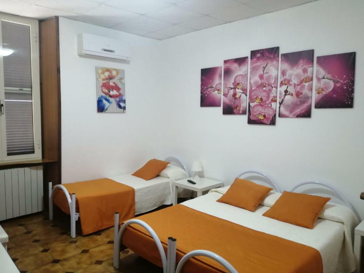 Albergo Ollolai Civitavecchia Extérieur photo